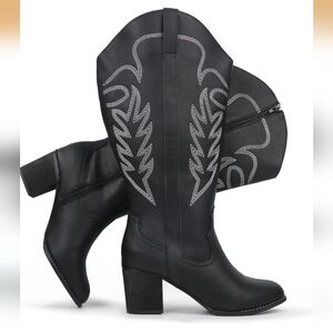 NWT Chicblooms Extra Wide Calf Embroidered Western Cowboy Boots